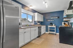 Canyon Lake · Safest Side of Town Upper Level Apt