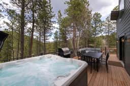 Cloudview Lodge