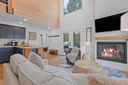 Cloudview Lodge