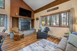 Deer Mountain Cabin Getaway