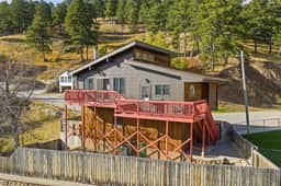 Lead Haven Lodge: Mountain Retreat w/ Hot tub