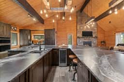 Schroeder’s Grand Log Cabin