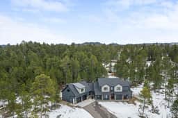 The Northern Peaks Retreat! Hot Tub! Views!