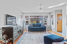 Walk to Parks- Pet Friendly-Top Neighborhood