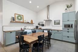 Urban Charm Nest