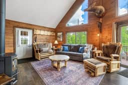 Elk Pointe Chalet