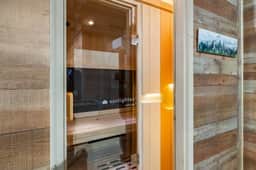 Forest Road Haven: 3 King BR-GameRoom-HotTub-Sauna - Image 4