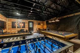 Forest Road Haven: 3 King BR-GameRoom-HotTub-Sauna - Image 2
