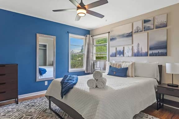 Canyon Lake · Safest Side of Town Upper Level Apt
