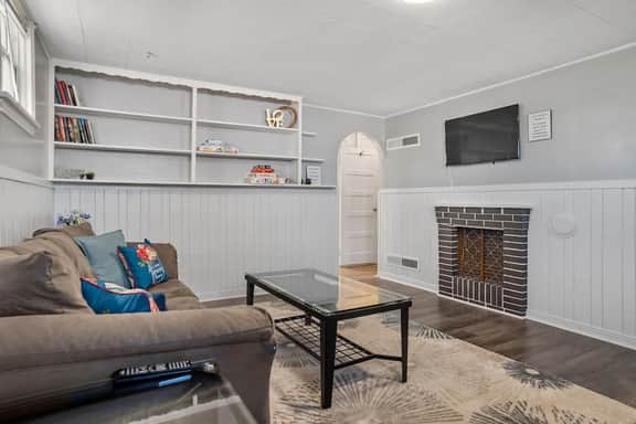 Canyon Lake · Centrally Located 2 BR-1 Bath- Basement Apt