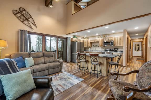 Deer Mountain Cabin Getaway - Image 2