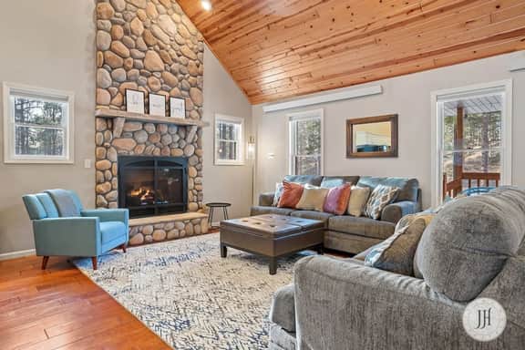 Elk Ridge-Fire Place-Custer