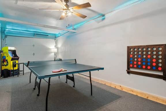 Gazebo-4BR Ping Pong-Arcade Room