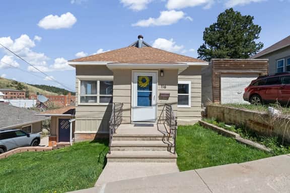 Grand Cozy Retreat in Downtown Lead