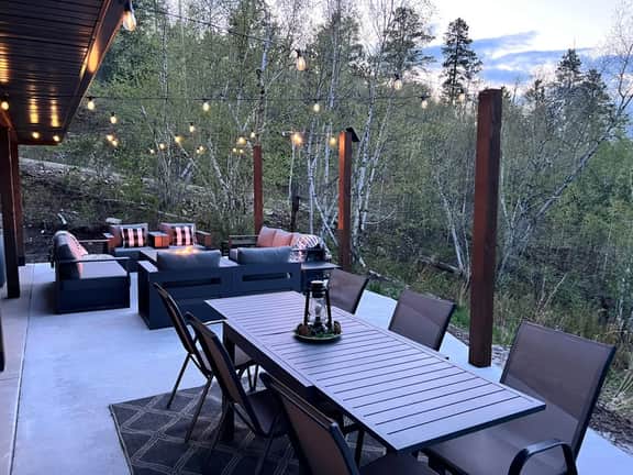 High Mountain Rustic Cabin- Hot Tub- Game Loft