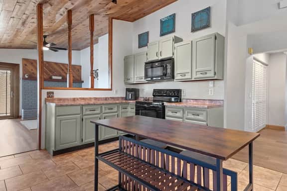 Pinedale Cabin Getaway