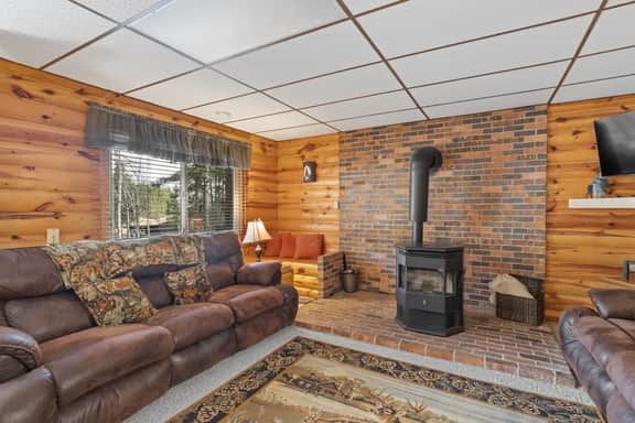 Prairie Creek Hideaway – Relaxing Hot Tub & Views
