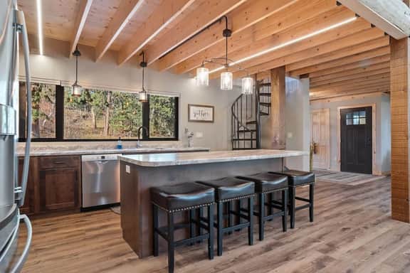 The Haven-Rustic Secluded Cabin